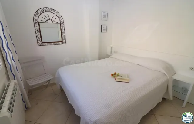 Encantador apartamento en venta en Empuriabrava con vistas a - foto 3