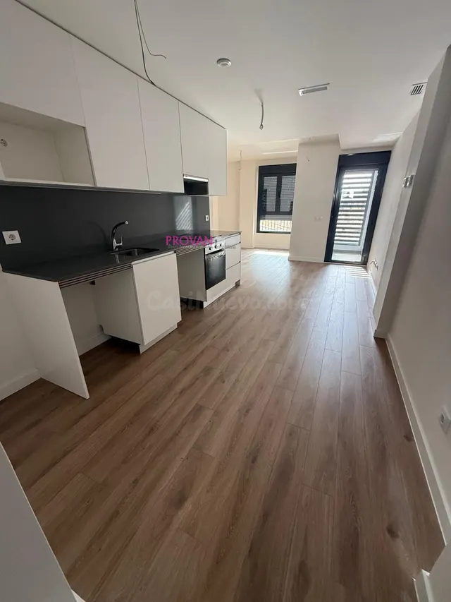 APARTAMENTO A ESTRENAR EN PLENO CENTRO. AMPLIO DORMITORIO, S - foto 2