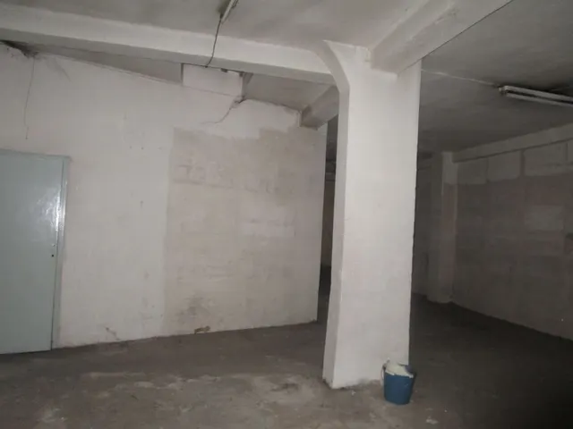 Urbis te ofrece un local comercial en zona Labradores, Salamanca. — 12