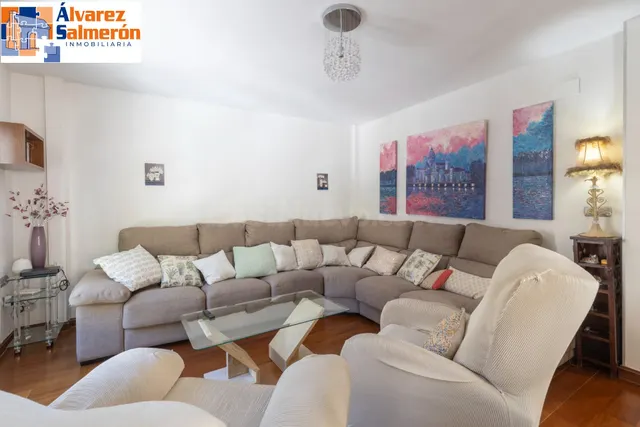 ¡CASA CON ENCANTO Y VISTAS EN PLENA PLAZA DE SANTO DOMINGO... EN EL EMBLEMÁTICO BARRIO DEL REALEJO! — 4