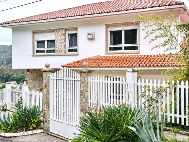 VIVIENDA CON MUCHO ENCANTO EN ZONA TRANQUILA