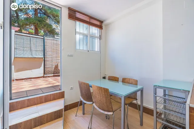 ADOSADA EN URBANIZACIÓN EN HUETOR VEGA — 12