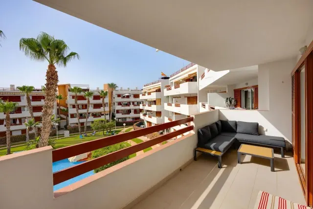 Apartamento 2 habitaciones 82m² en venta - Punta Prima - foto 2