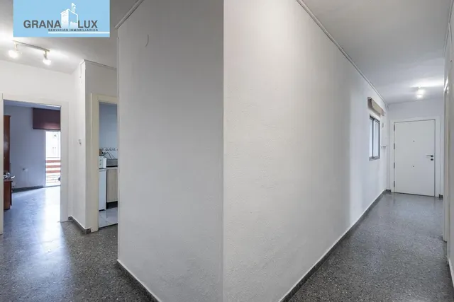 Piso amplio y luminoso en Ronda–Arabial — 19