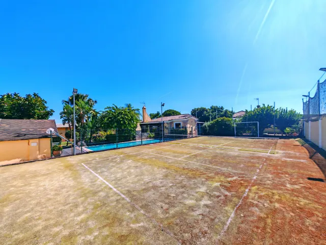 1.213 M2 DE PARCELA, DOS construcciones Y UN EXTERIOR QUE LO CAMBIA TODO — 32