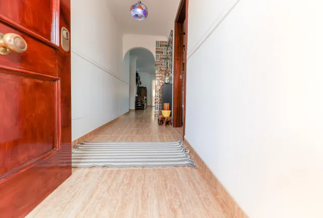 Amplio piso de 3 dormitorios con terraza, garaje y trastero en Las Lagunas — 11