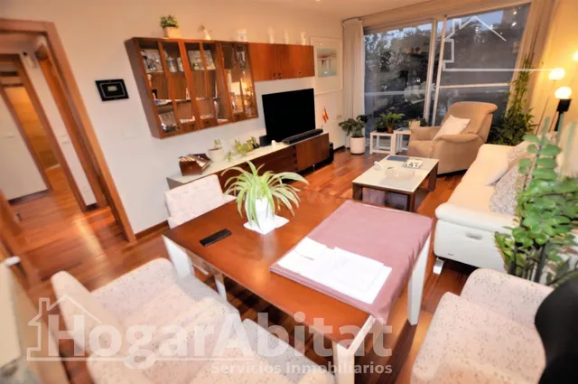 Vive con el confort de un exclusivo residencial con piscina, zonas verdes, garaje y trastero — 4