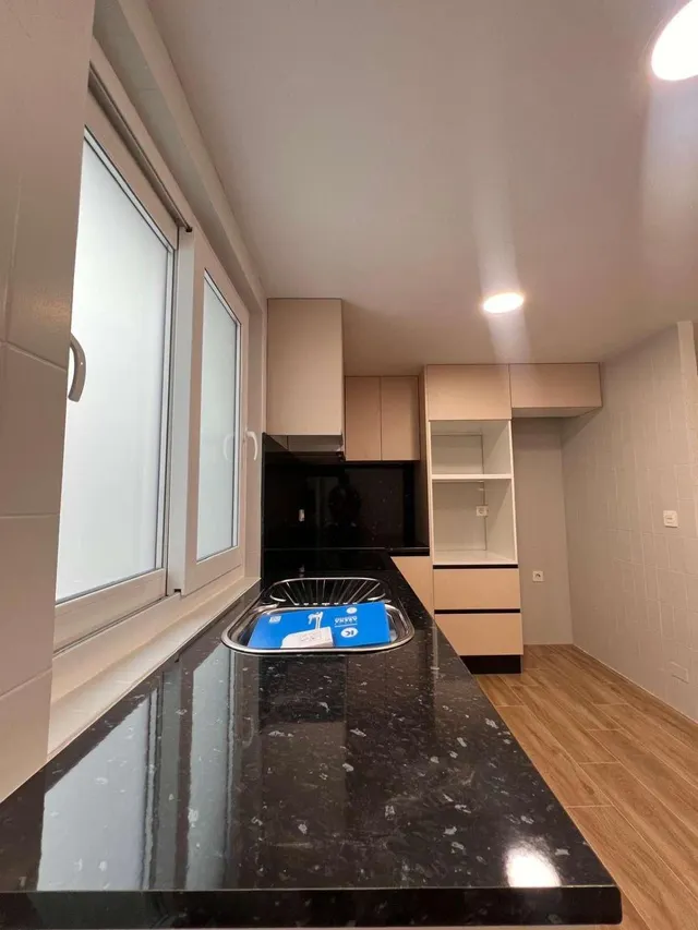 Fantastico apartamento totalmente reformado frente al puerto — 11