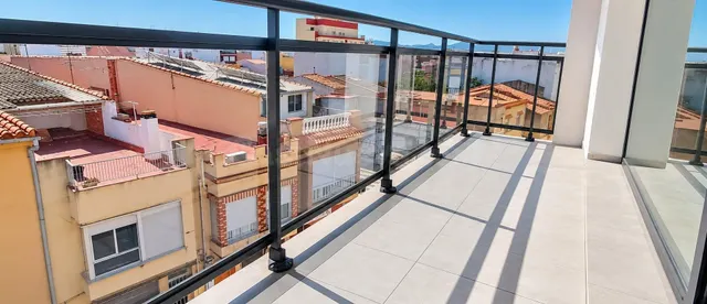 GRAN PISO CON PARKING Y TRASTERO — 4