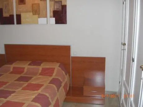 PISO ATICO  DE DOS GRANDES DORMITORIOS, 1 BAÑO, AMPLIO SALÓN, COCINA, TERRAZA DE 19M2, GARAJE Y TRAS — 20
