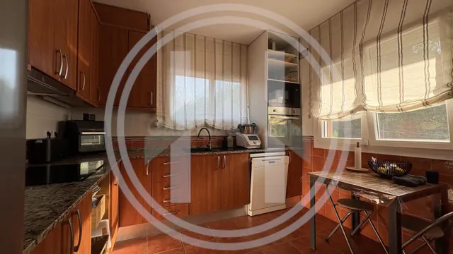 UNA CASA PARA DISFRUTAR DEL ESPACIO, LA TRANQUILIDAD Y LA VI - foto 2