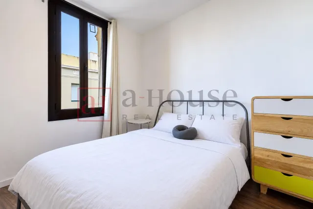 Piso listo para entrar a vivir con balcón y doble orientación en vila de gràcia — 20