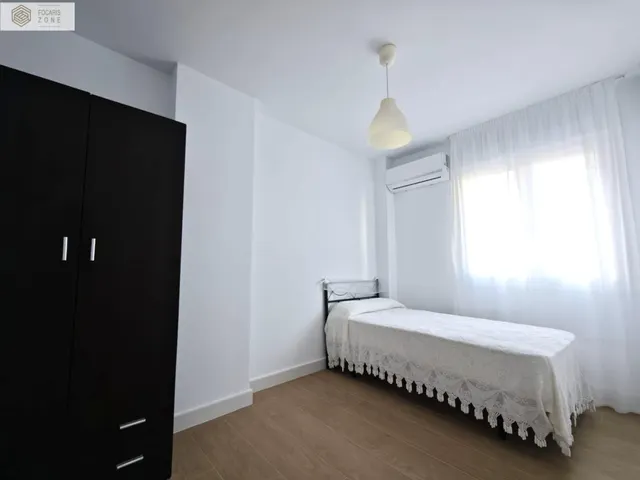 PISO ALQUILER EN LA ZONA DE LOS GUINDOS — 7