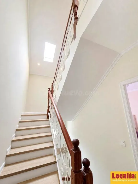 Casa familiar reformada con jardín en Miengo — 53