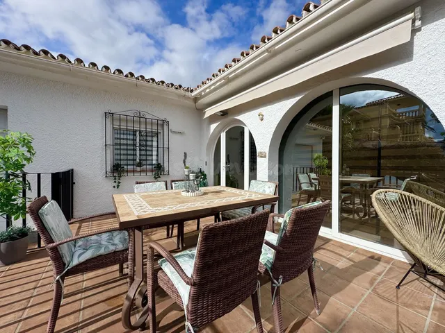 Chalet 4 habitaciones 243m² en venta - Costa del Sol — 5