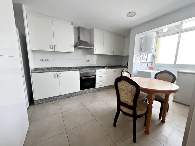 ALQUILER DE habitación JUNTO PARQUE CENTRAL VALENCIA (ZONA RUZAFA) — 6