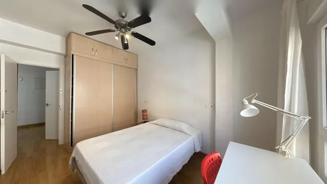 Piso de 3 dormitorios en alquiler -  barrio san antón — 33
