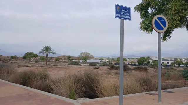 SE VENDE SOLAR URBANO EN LA QUINTA (MOLINA DE SEGURA) - foto 3