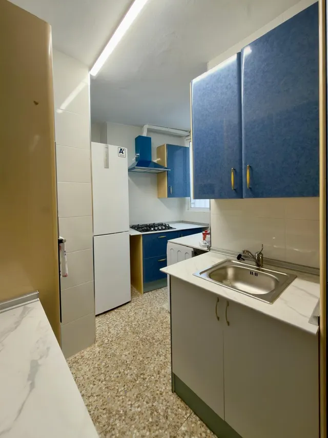 ¡Estrena tu nuevo hogar en Granada: recién reformado, totalmente amueblado y listo para entrar a vivir! — 7