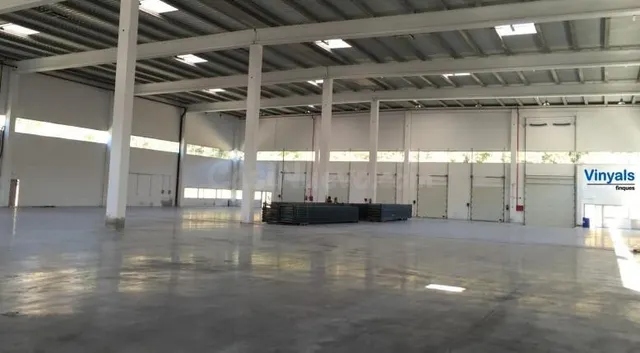Con muelle de carga y oficinas! - foto 4
