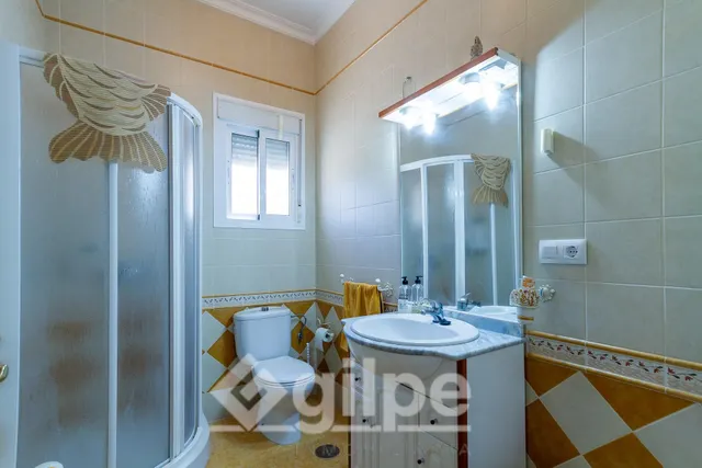 Chalet en venta en Marchena. — 21