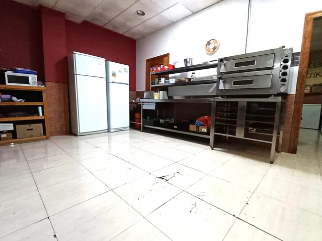 Local y vivienda en planta alta en Ceutí — 12