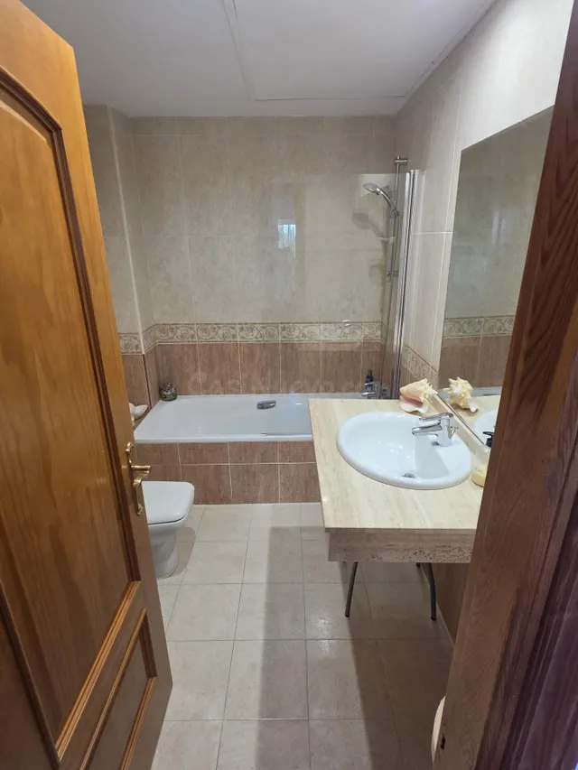 se vende chalet en casares golf - foto 3