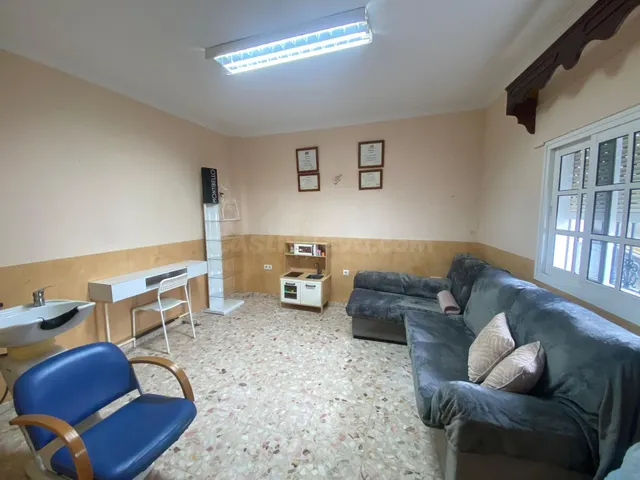 Casa de tres plantas con amplias terrazas y espacios luminos - foto 2