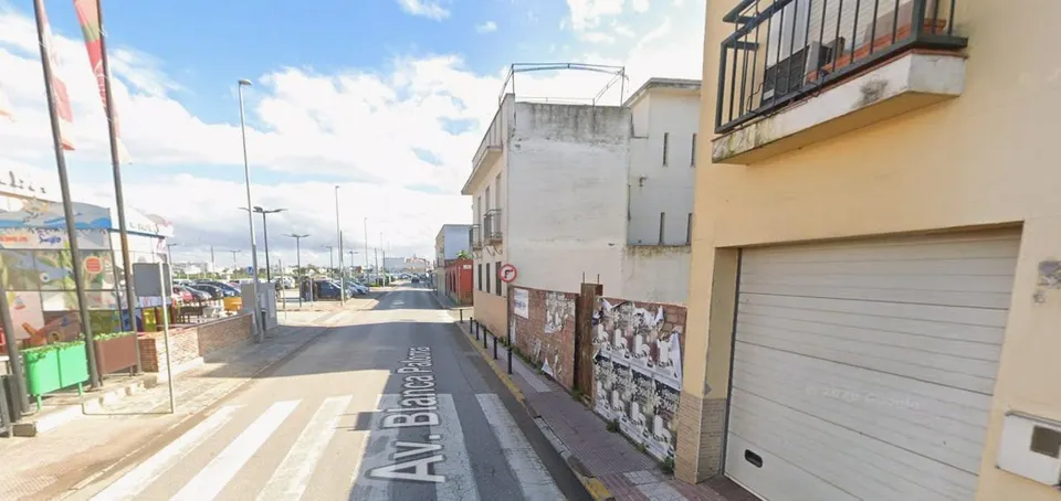 CASA EN CORIA DEL RIO