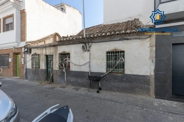 SE VENDE CASA SOLAR EN CALLE GUADALAJARA, EN EL ZAIDÍN. - foto 2