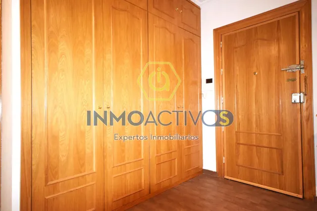 PISO CON PATIO USO PRIVADO EN EL CORAZÓN DE ARAPILES (CHAMBE - foto 3