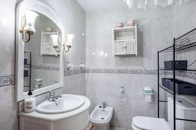 Casa en Ogijares con piscina comunitaria. — 23