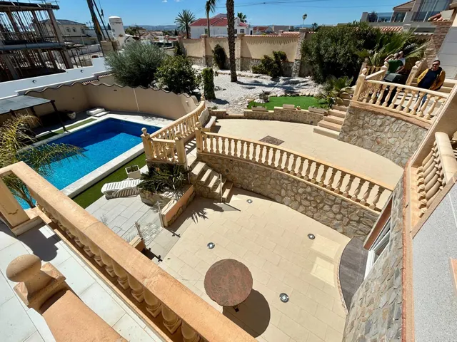 Villa 5 habitaciones 246m² en venta - Centro de la Ciudad Quesada — 47