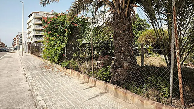 SOLAR URBANO JUNTO AL MEDITERRÁNEO – ¡OPORTUNIDAD ÚNICA! — 4