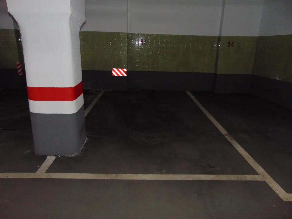 PLAZA DE GARAJE EN VENTA CALLE CLARA DEL REY PROSPERIDAD