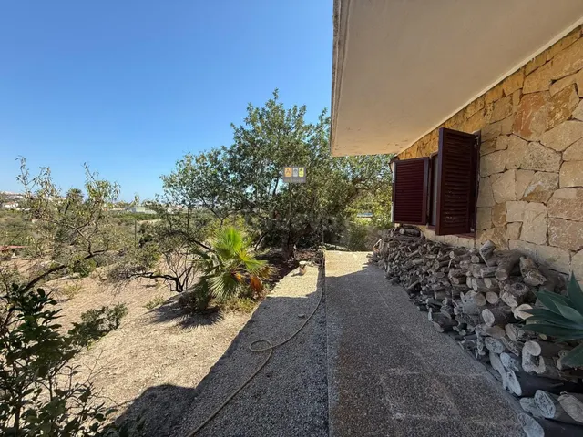 ALQUILER DE 11 MESES – BAJO EN EL CAMPO DE ALTEA