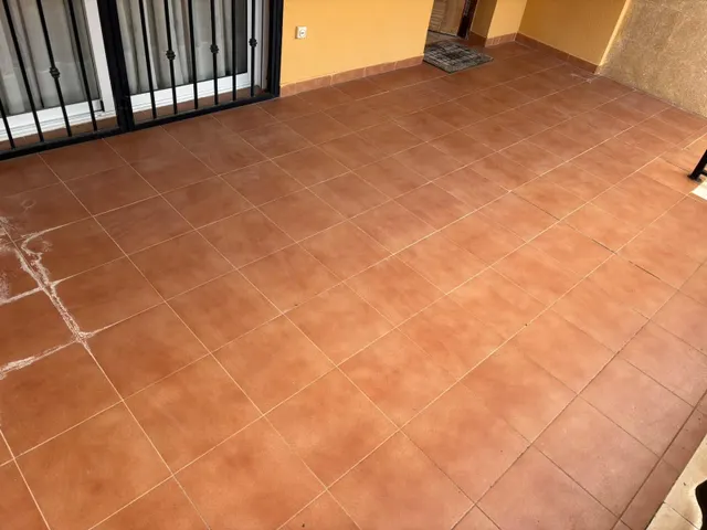 Dúplex de 4 dormitorios con patio y cochera en una de las mejores zonas de Molina — 18