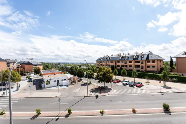 Ático dúplex con terrazas y vistas a Madrid en Pozuelo de Al - foto 4