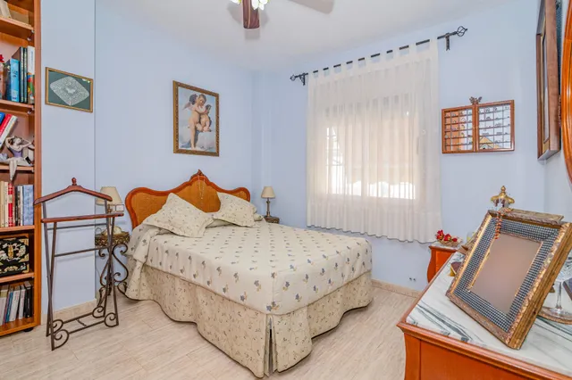 Fantástica casa adosada con gran patio, sótano habitable y excelente luminosidad !! — 18