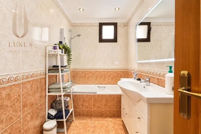 VILLA MEDITERRÁNEA CON GRAN PARCELA, PISCINA Y ESPACIO PARA TODA LA FAMILIA ☀️ — 47