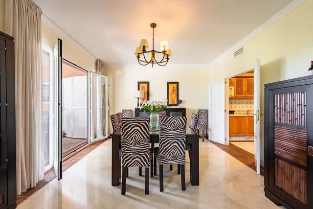 Chalet 5 habitaciones 419m² en venta - Costa Del Sol — 8