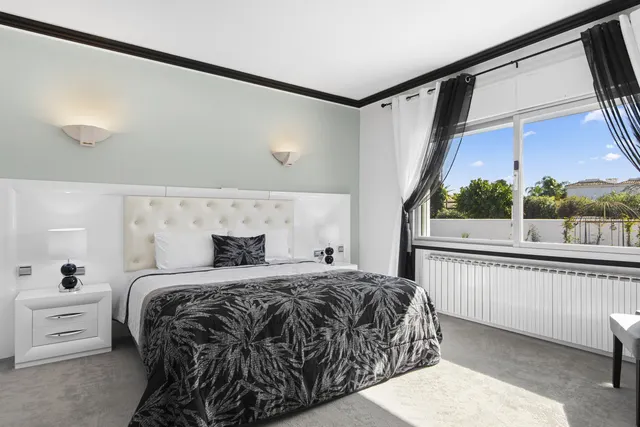 Chalet 5 habitaciones 400m² en venta - Costa Del Sol — 36