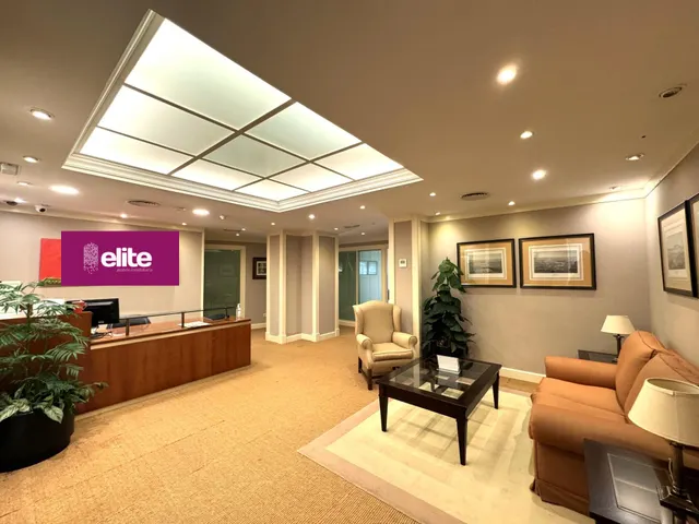 MAGNIFICA OFICINA  EN EL CENTRO DE JEREZ — 3
