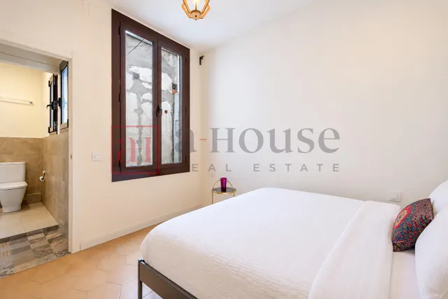 Piso listo para entrar a vivir con balcón y doble orientación en vila de gràcia — 16