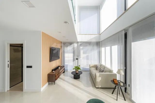 Chalet de lujo en venta en Colmenarejo con piscina climatizada — 9