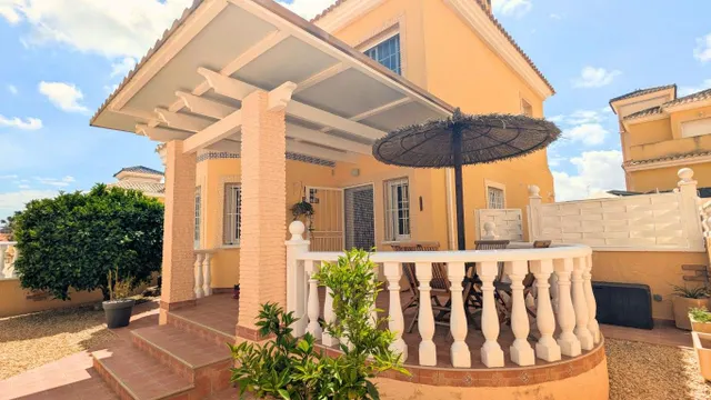 Chalet 3 habitaciones 124m² en venta - Costa blanca sur — 34