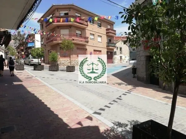 Oficinas en alquiler y venta en Calle Panaderos, 28410, Manzanares El Real (Madrid) — 3