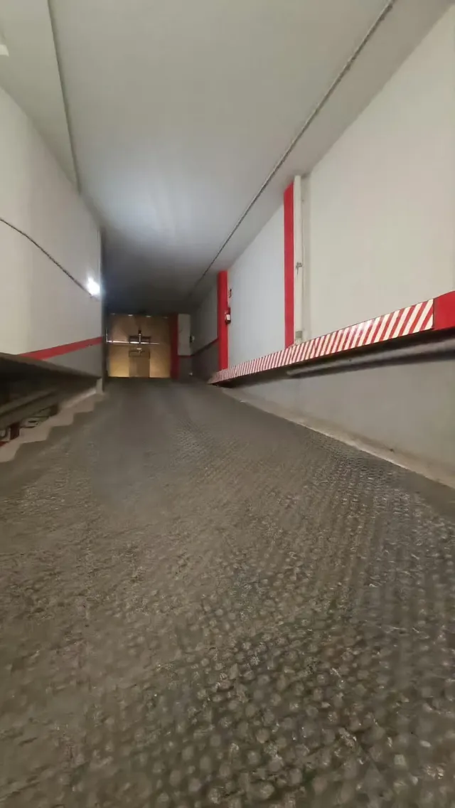 EN VENDA PÀRQUING AL C BISBE MORGADES - foto 2