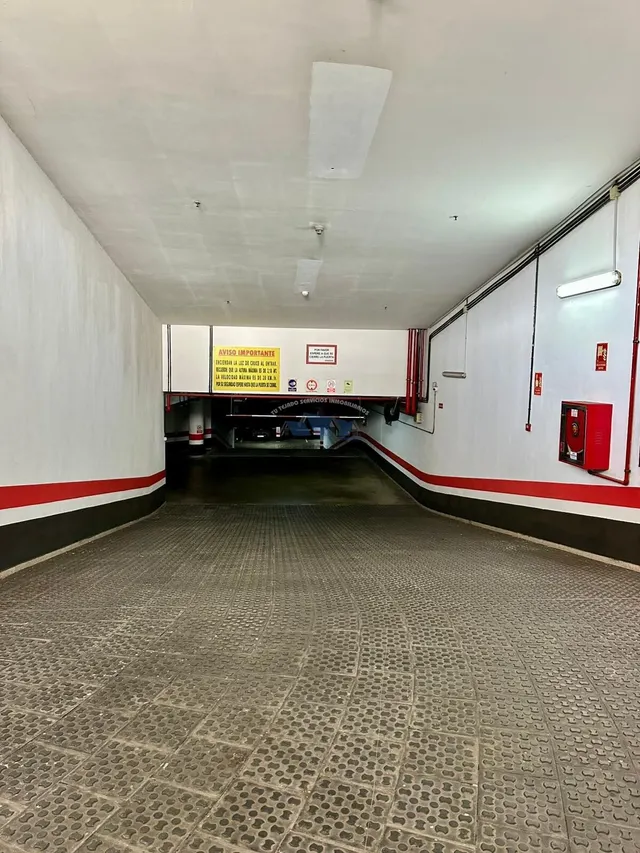Plaza de garaje en venta — 6