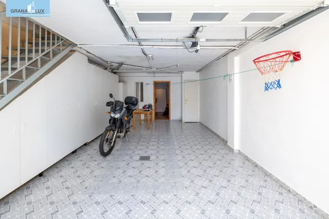 Amplia y preciosa casa lista para entrar a vivir!! — 26